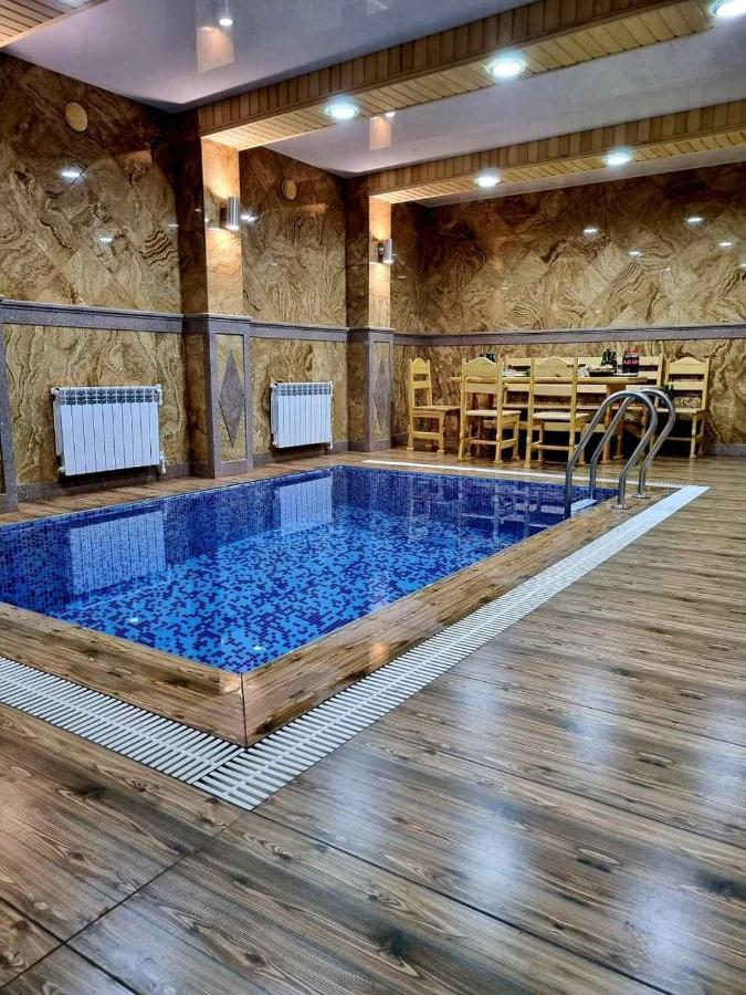 Rubin Hotel Goris Buitenkant foto