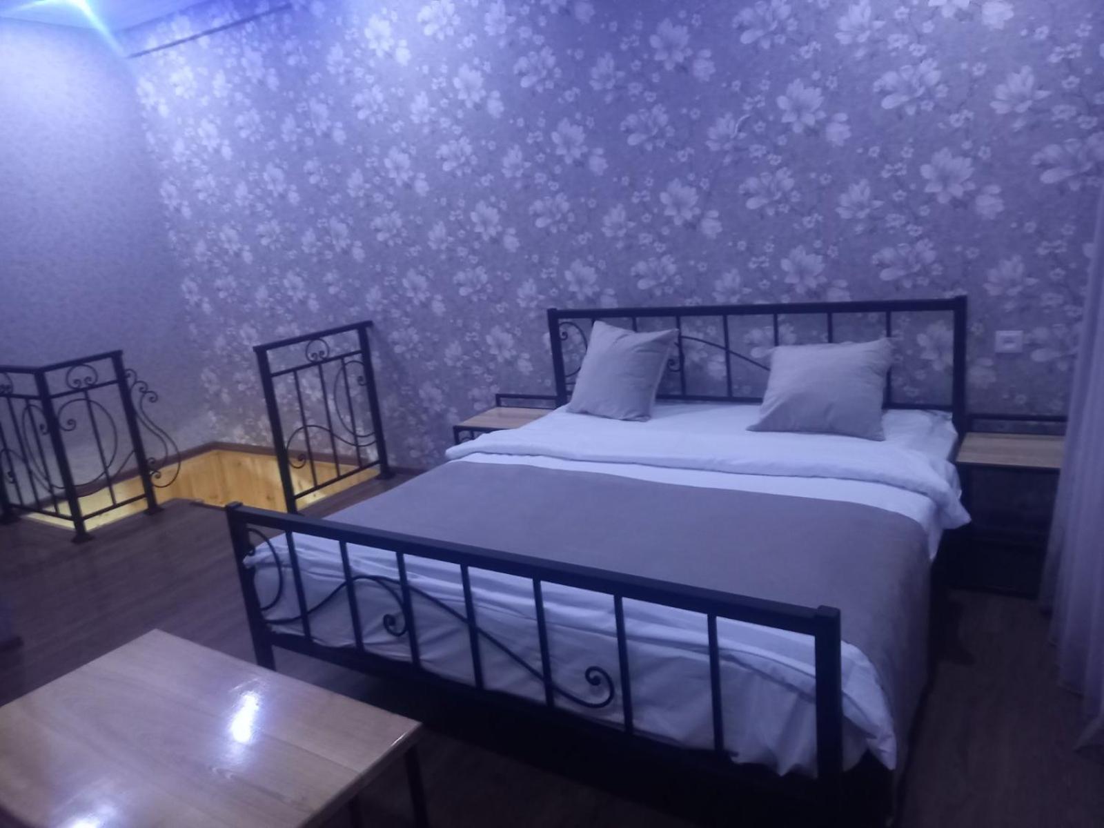 Rubin Hotel Goris Buitenkant foto