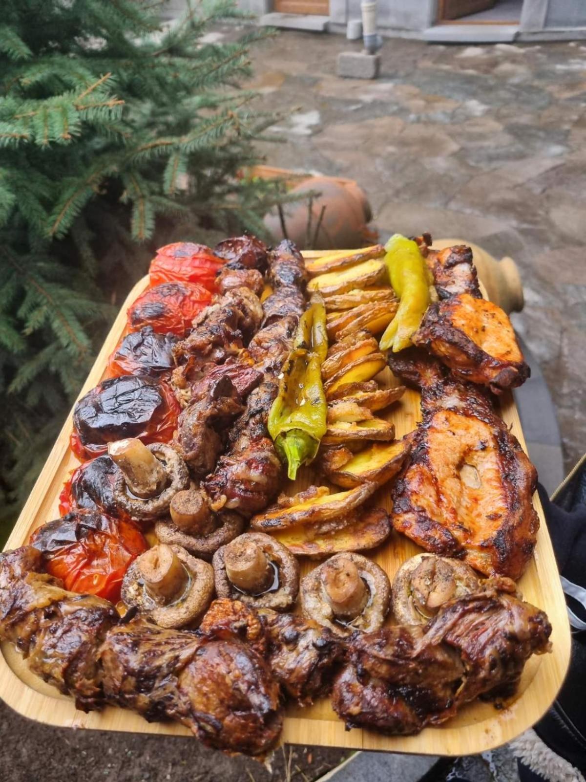Rubin Hotel Goris Buitenkant foto