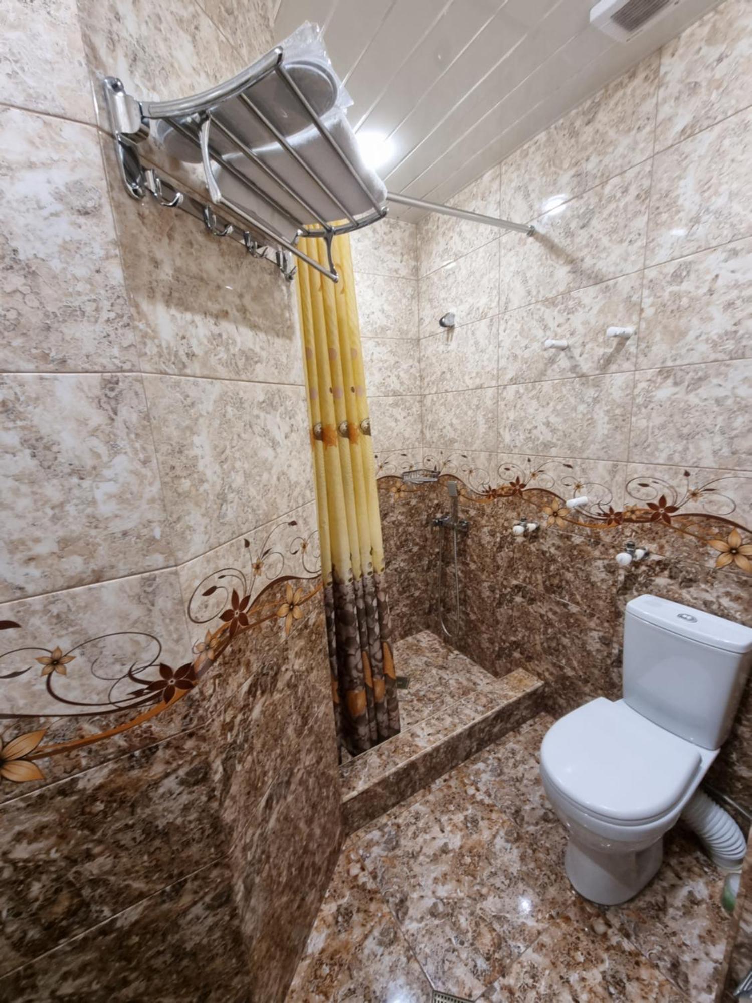 Rubin Hotel Goris Buitenkant foto