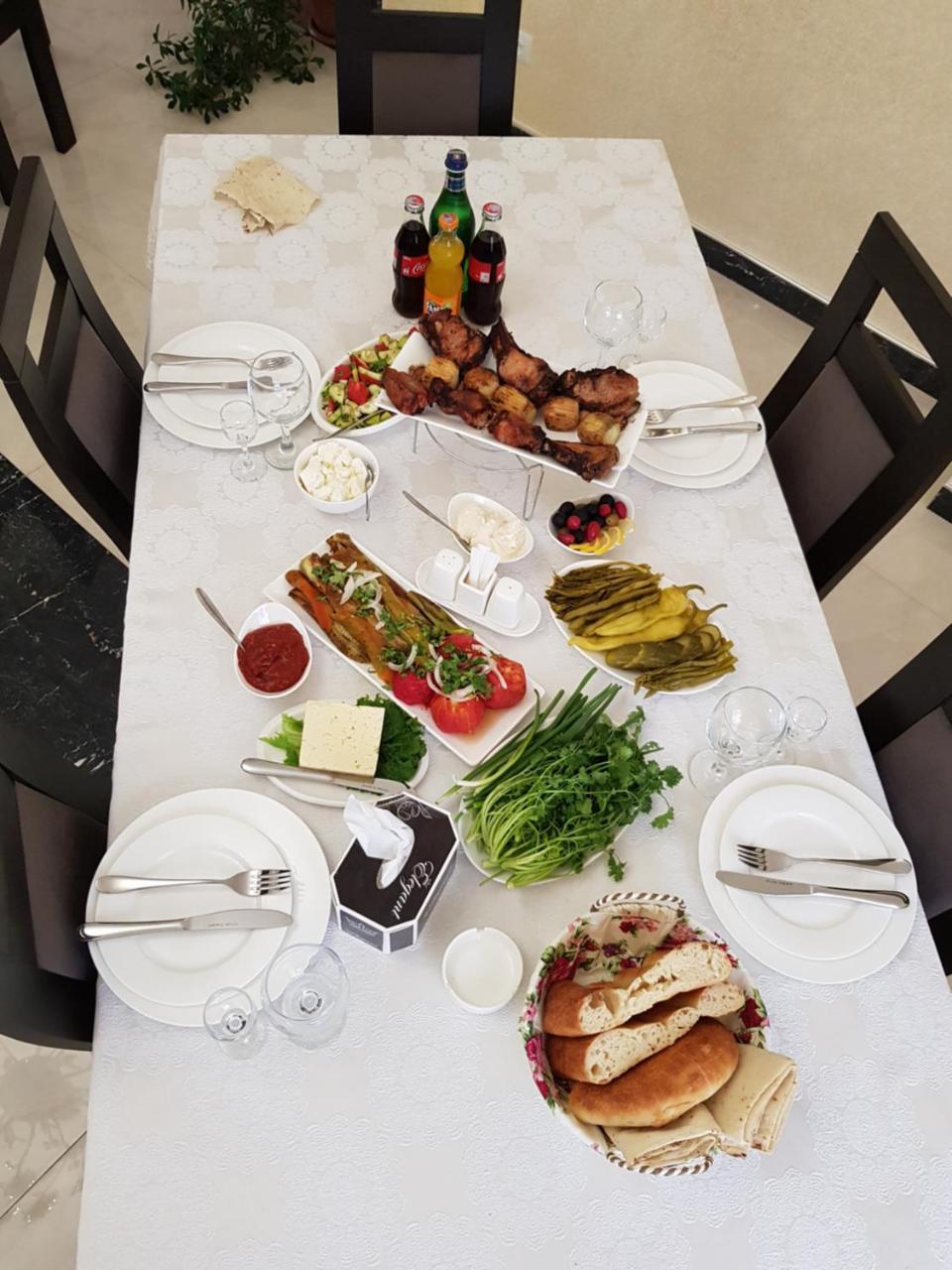Rubin Hotel Goris Buitenkant foto