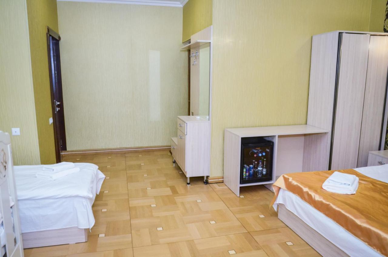 Rubin Hotel Goris Buitenkant foto