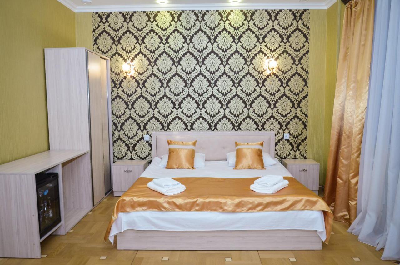 Rubin Hotel Goris Buitenkant foto