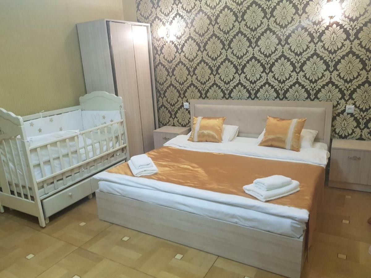 Rubin Hotel Goris Buitenkant foto