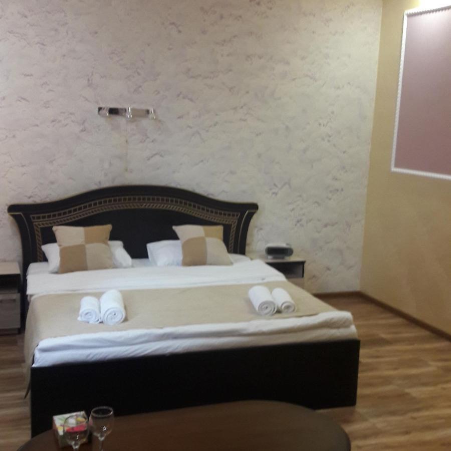 Rubin Hotel Goris Buitenkant foto
